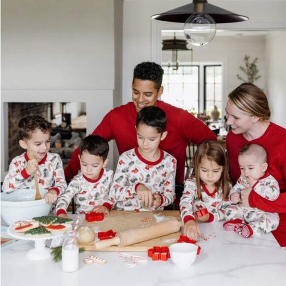 NWT Burt’s Bees Baby Christmas Pajamas Medium - Picture 6 of 6